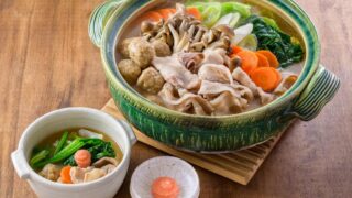 カンタンちょい足し！ とんこつしょうゆ鍋