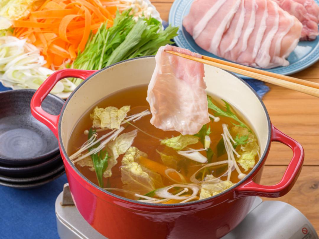 おうちで外食気分！ スープも味わう豚肉しゃぶしゃぶ