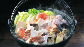魚介のうまみたっぷり！ ごちそう海鮮鍋